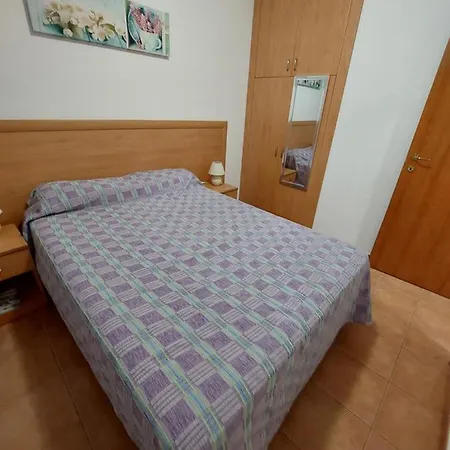 Apartment Appartement Dans Residence Les Pieds Dans L'Eau